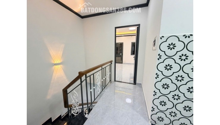 Nhà mới đẹp ở ngay Aeon Tân Phú, 45m2, hẻm 5m ô tô thông mà chỉ 4Đ nhỏ